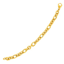 Load image into Gallery viewer, Yellow Gold 14k Oval Link Bracelet in Lobster Claw Lock