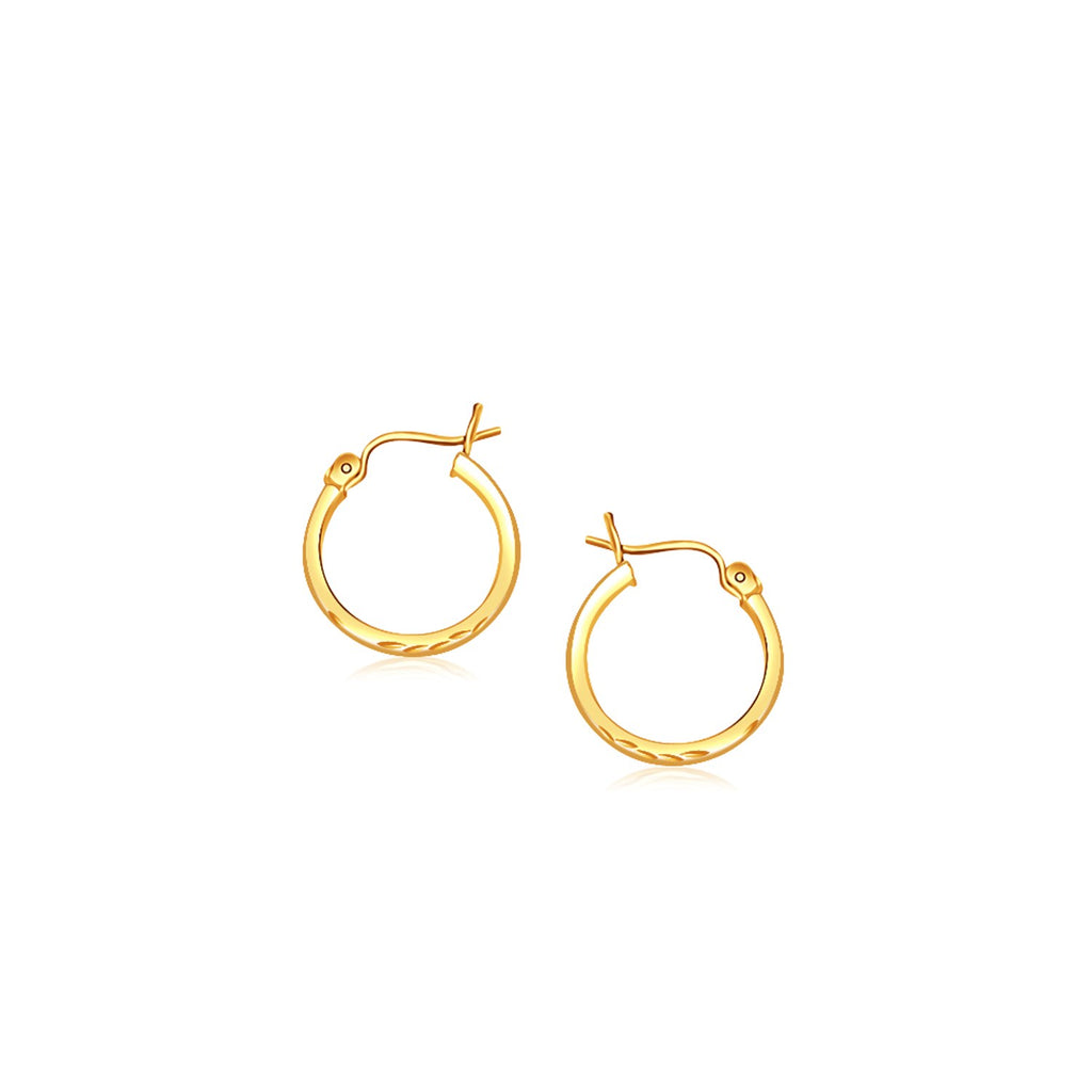 Yellow Gold 14k 15mm Slender Hoop Earring with Diamond-Cut Finish in Snap Lock