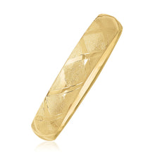 Load image into Gallery viewer, Yellow Gold 10k Dual-Textured Diamond Pattern Bangle