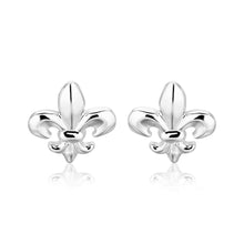 Load image into Gallery viewer, Sterling Silver Fluer De Lis Earrings