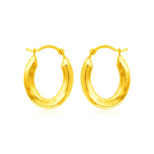 Load image into Gallery viewer, Yellow Gold 14k Polished Oval Hoop Earrings in Hinged Snap Back