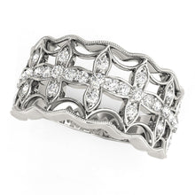 Load image into Gallery viewer, White Gold 14k Diamond Studded Four Leaf Clover Motif Ring