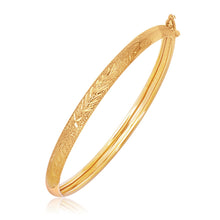 Load image into Gallery viewer, 14k Yellow Gold Diamond Cut Motif Dome Style Children&#39;s Bangle