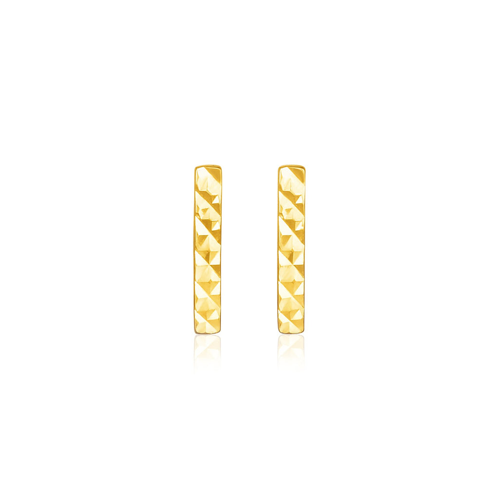 Yellow Gold 14k Bar Earrings Texture