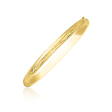 Load image into Gallery viewer, 10k Yellow Gold Botanical Pattern Florentine Bangle